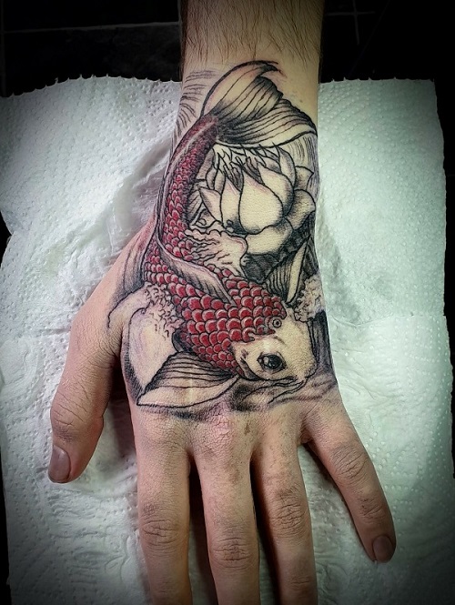 Unique Hand Tattoos Ideas for Men 6