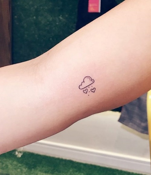 Small and chic Tattoo Ideas 7