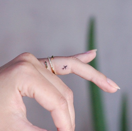 Stunning Finger Tattoo 6