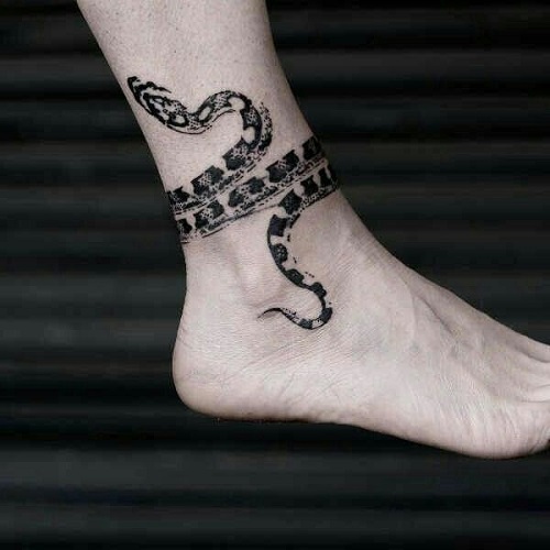 Latest Ankle Bracelet Tattoo 4