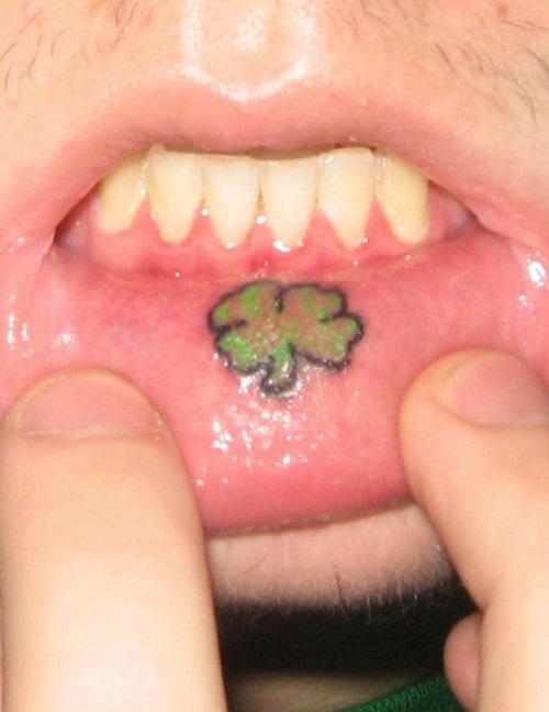 Trending lip Tattoo Ideas 1
