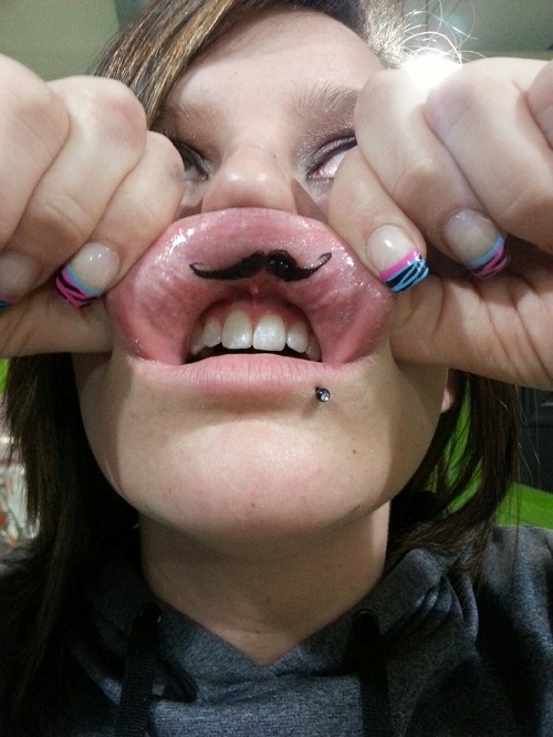 beautiful lip Tattoo Ideas 2