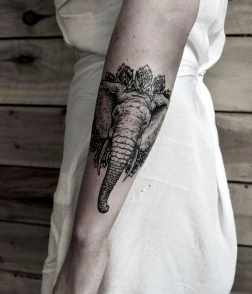 Women Arm Band Tattoo 5