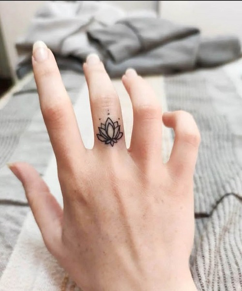 Tiny Finger Tattoo Ideas 4