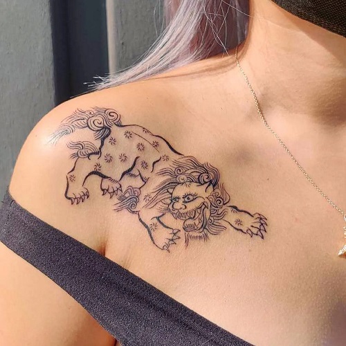 Collarbone Tattoo Ideas 5