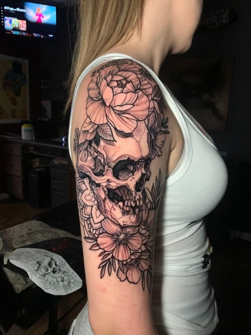 women Spooky Floral Tattoo 2