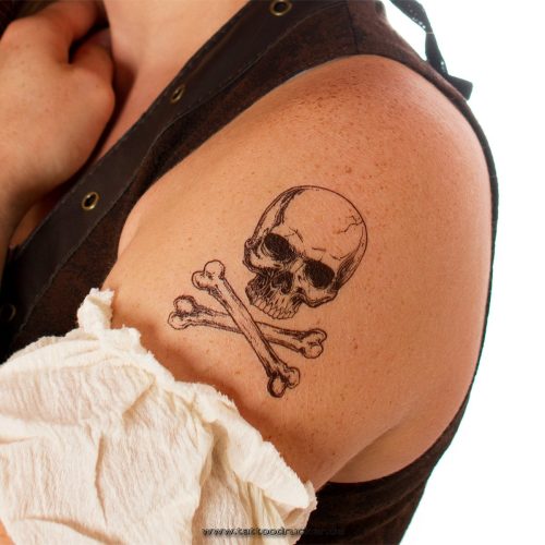 skull &crossbonestattoo18