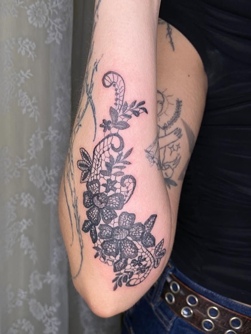 Lace Aesthetic Tattoos