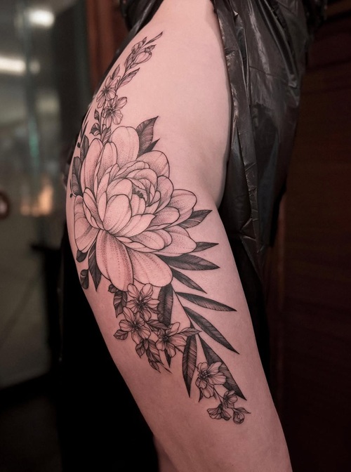 Elegant Hip Tattoo Design