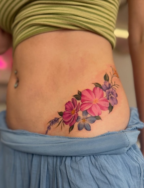 Stylish Hip Tattoo Inspiration